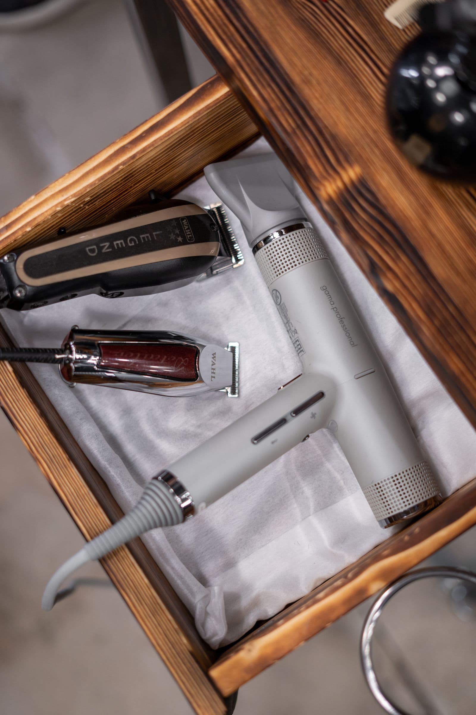 Template Heritage — barbearia premium